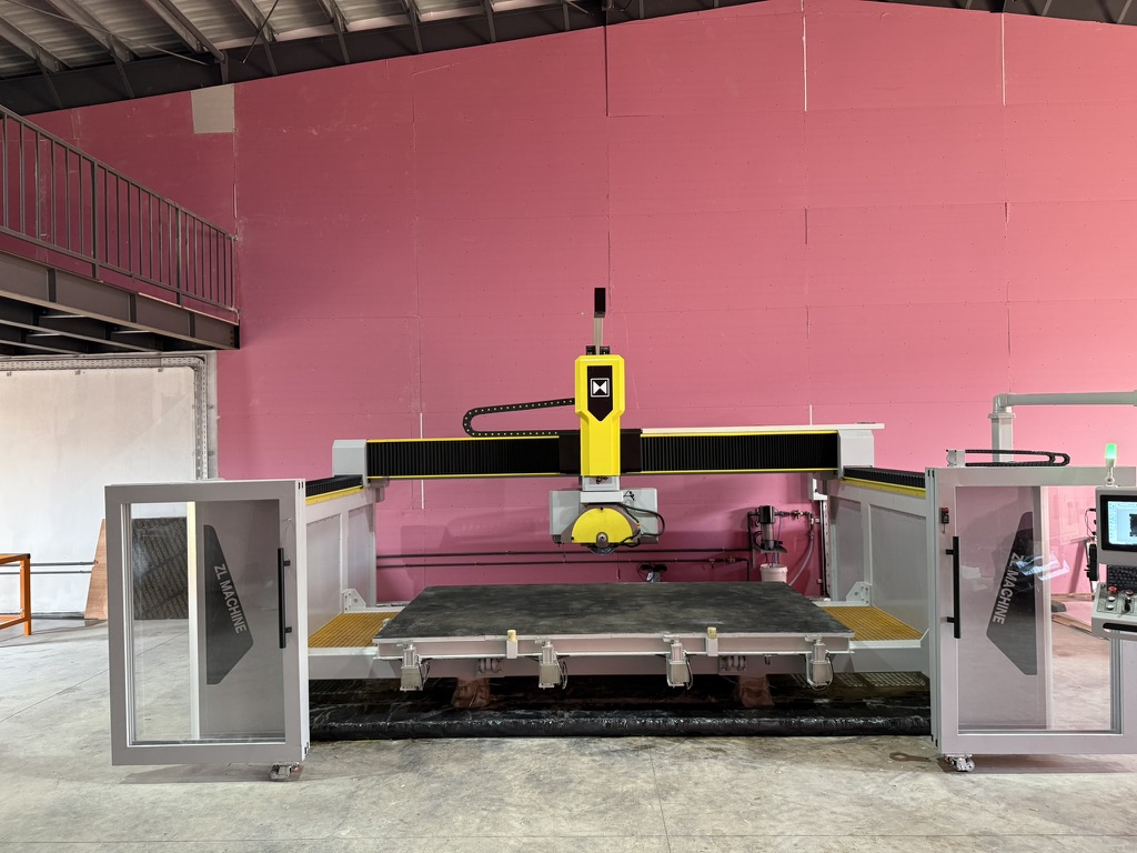 Machine CNC 5 axes — atelier Mauristone, La Tour Koenig