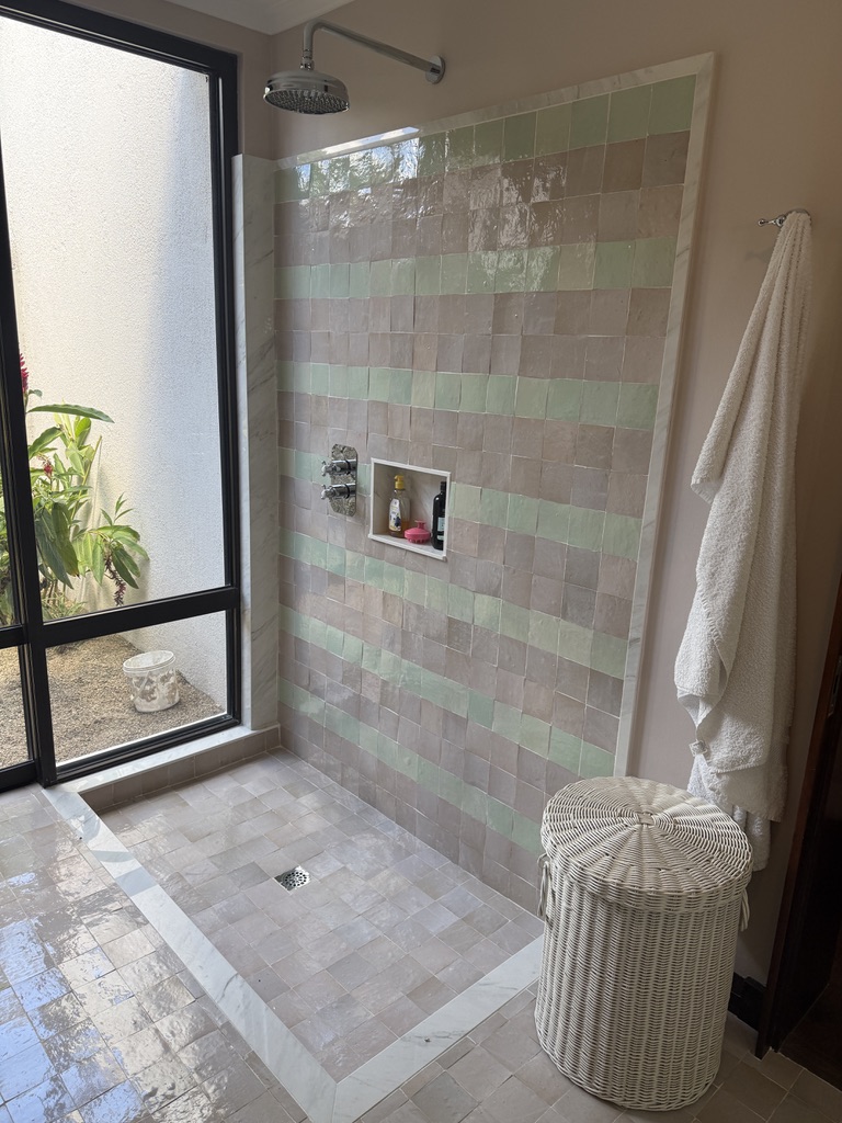Douche & niche marbre